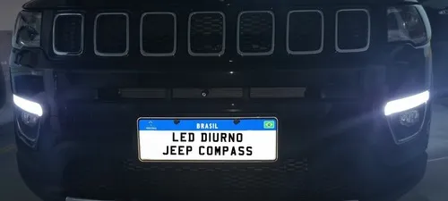 Luz Diurna DRL em LED com seta sequencial Jeep Compass 2017 À 2021 - Modelo 1